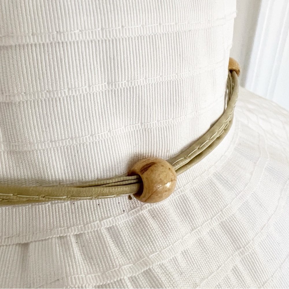 Chic White Sun Hat with Beaded Band - Picture 3 of 6